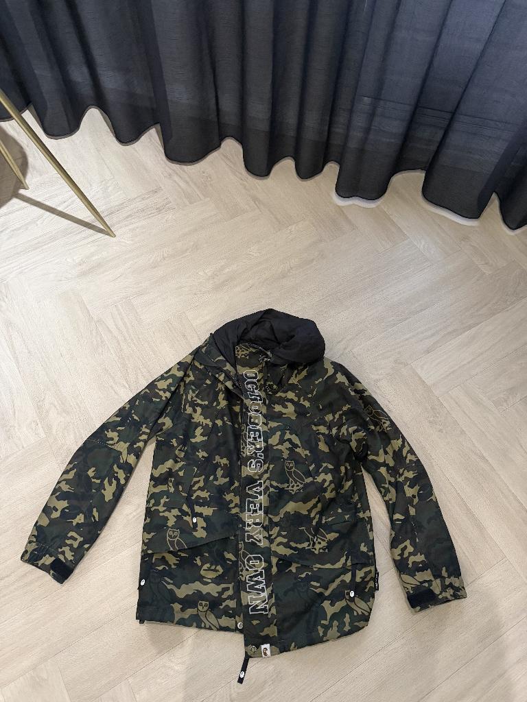 BAPE x OVO Woodland Camo Snowboard Jacket – StockX Verified, Ophalen of Verzenden, Zo goed als nieuw, Octobers very own, Groen