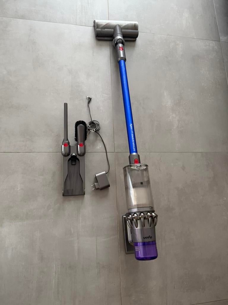 Dyson V11 voor onderdelen, Ophalen, Gebruikt, Reservoir, Stofzuiger