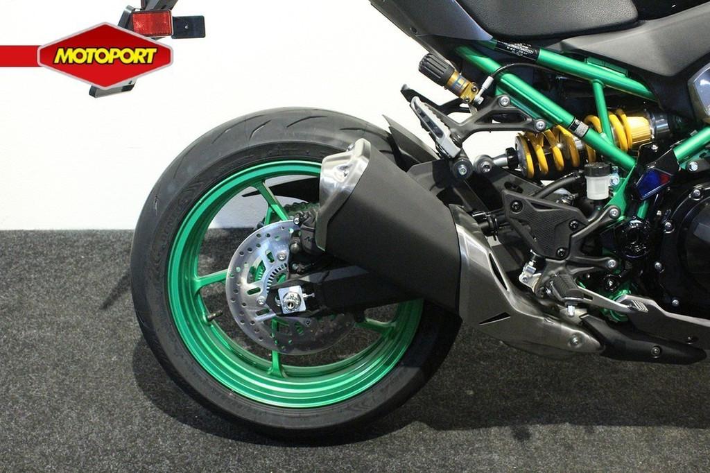 Kawasaki Z900 SE - foto 3