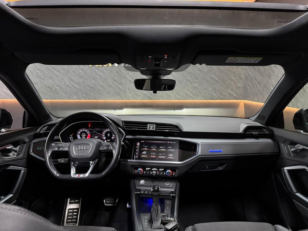 Audi Q3 Sportback 45 TFSI quattro S-Line|Pano|Matrix|Keyless, Auto's, Gebruikt, Euro 6, 1984 cc, Leder en Stof