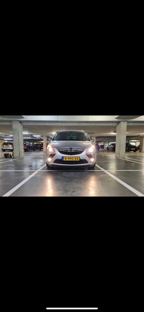 Opel zafira 1.4 automaat achteruitrijcamera 7 persoons, Automaat, 1250 kg, 7 stoelen, Stationwagon