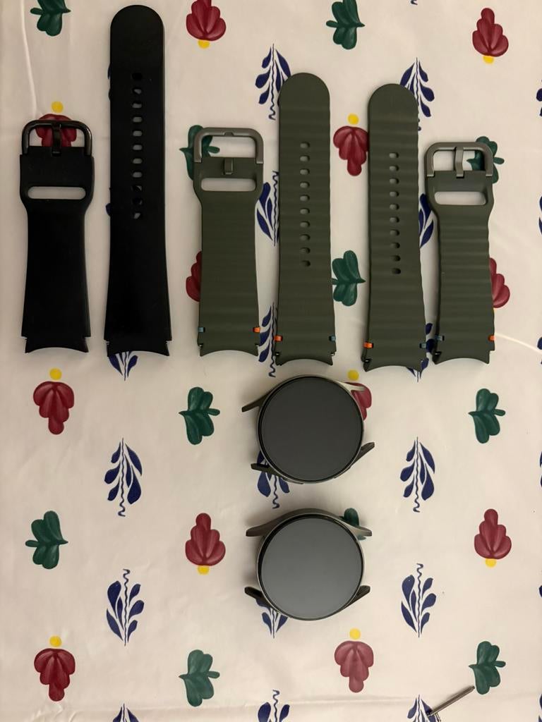 Samsung Galaxy Watch 7 | 2 stuks, Ophalen of Verzenden, Zo goed als nieuw, Zwart, Android