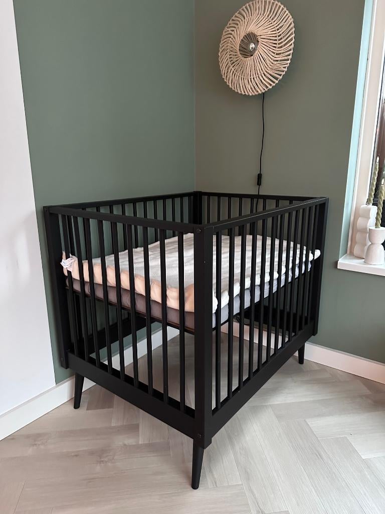 Baby Box - Europe Evy Mat Zwart, Kinderen en Baby's, Boxen, Ophalen, Gebruikt, Rechthoekig, In hoogte verstelbaar