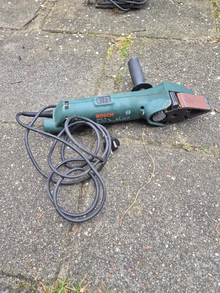 Bosch bandschuurmachine 300W, Ophalen of Verzenden, Gebruikt, 600 tot 1200 watt, Bandschuurmachine