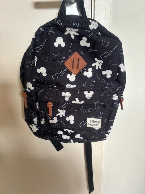 Mickey Mouse rugtas, Disney of Dora, 25 tot 40 cm, Ophalen of Verzenden, Zo goed als nieuw