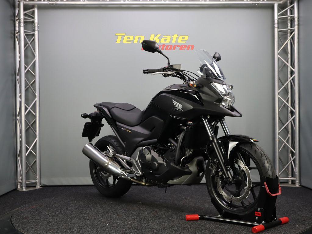 Honda NC 750 X ABS - foto 2
