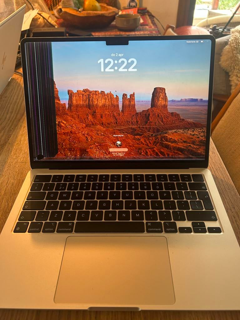 MacBook Air M2 (2022) - Scherm defect, werkt verder goed, Computers en Software, Apple Macbooks, Qwerty, 13 inch, Ophalen of Verzenden