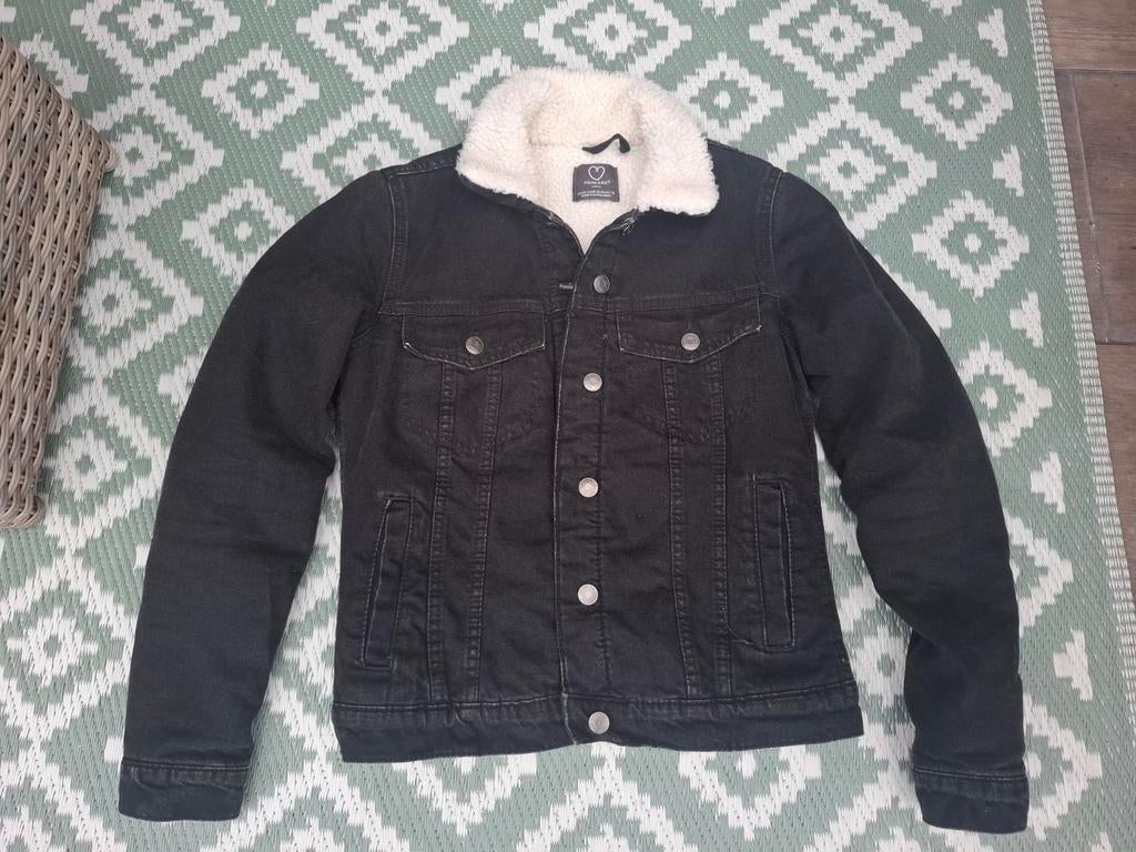 Zwarte gevoerd spijkerjasje, Ophalen of Verzenden, Zo goed als nieuw, Maat 34 (XS) of kleiner, Zwart