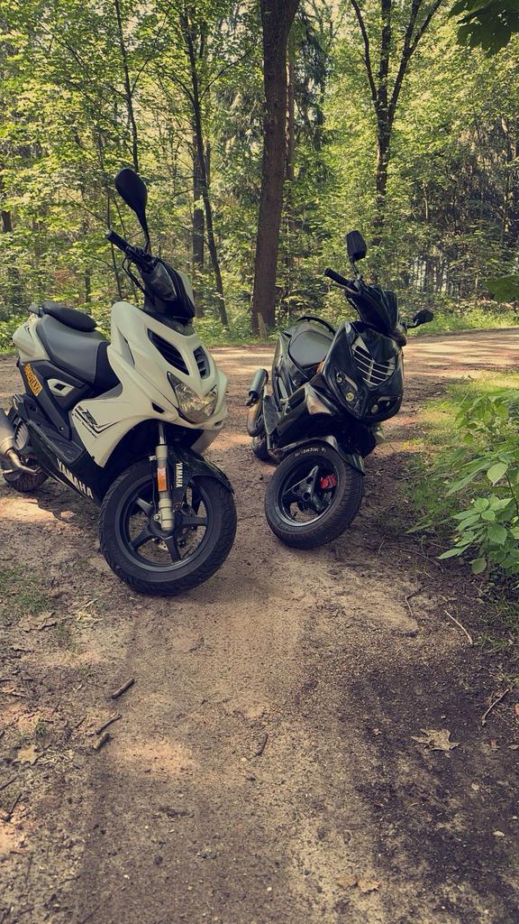 Yamaha aerox 4 takt 50cc, Fietsen en Brommers, Scooters | Yamaha, Ophalen, Gebruikt, Aerox, Maximaal 45 km/u