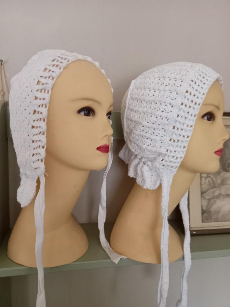 Gehaakte klederdrachtmutsjes., Antiek en Kunst, Antiek | Kleden en Textiel, Ophalen of Verzenden