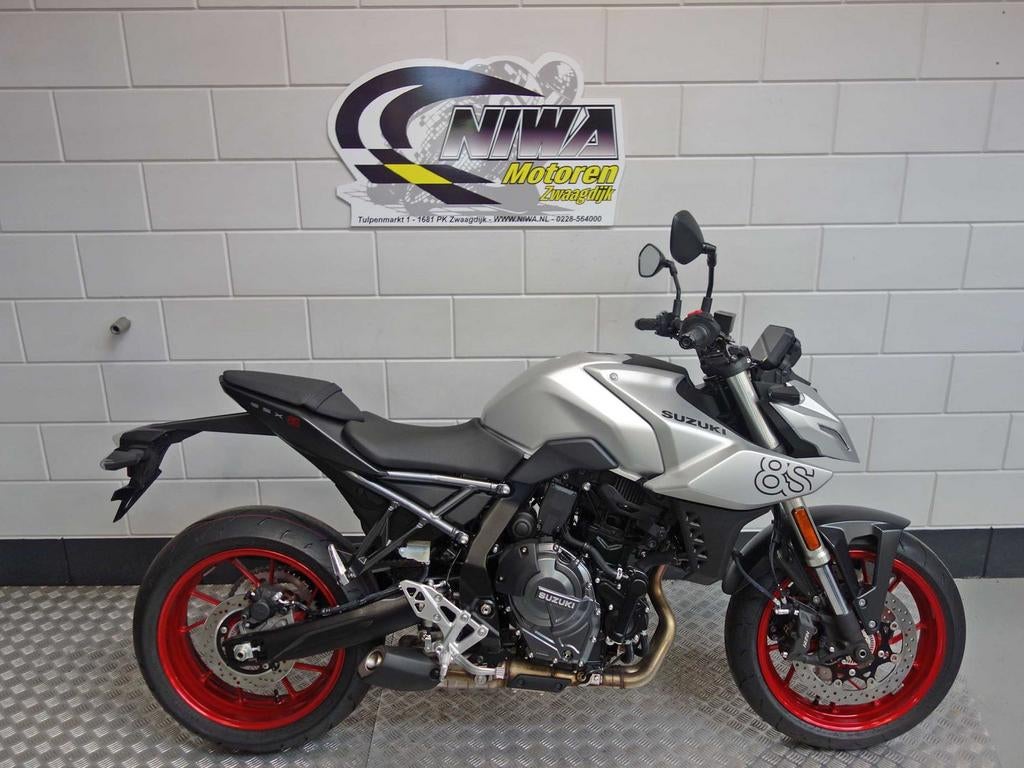 SUZUKI GSX-8S (bj 2025)