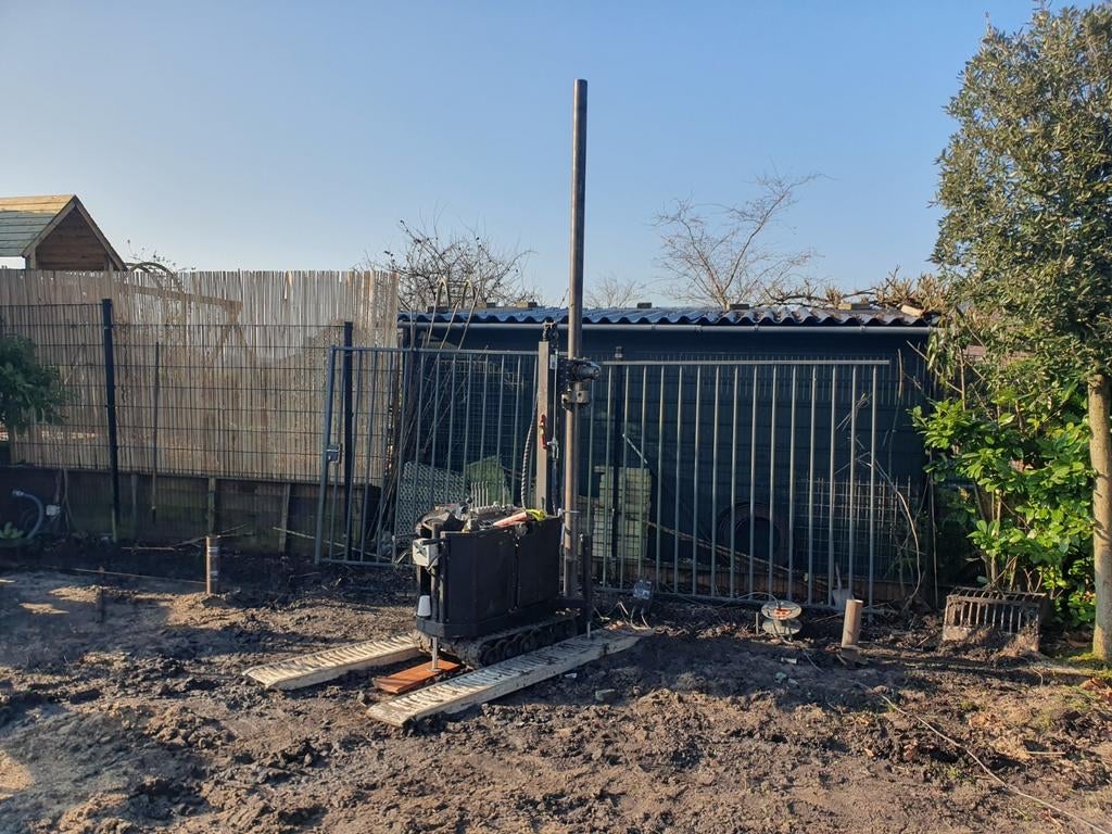 schroefpalen draaipalen schroeffundering betonvloer