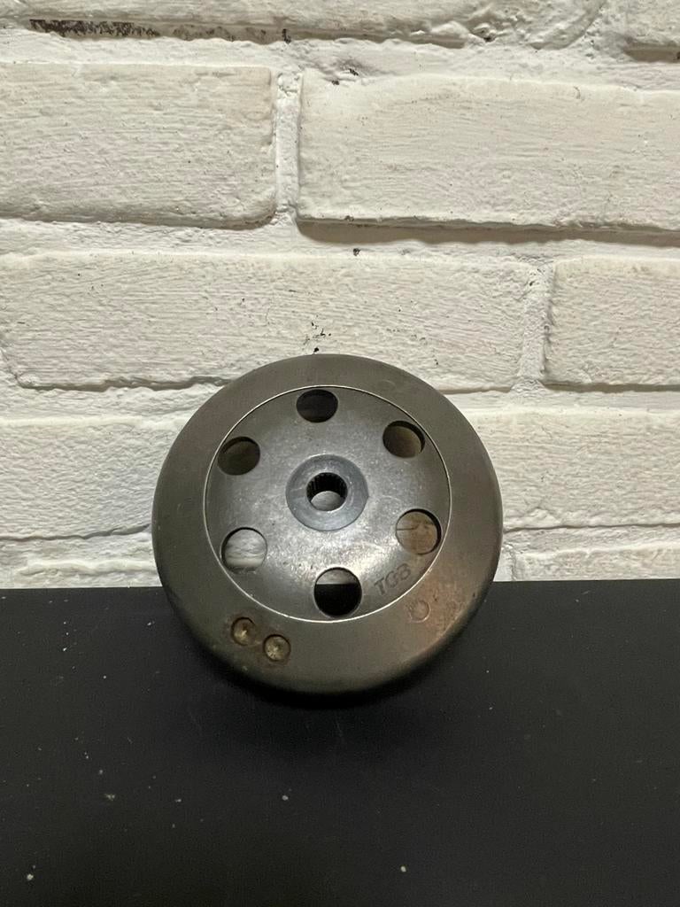 Piaggio-gilera 50cc-70cc koppelingshuis koppelingstromel, Ophalen of Verzenden, Zo goed als nieuw