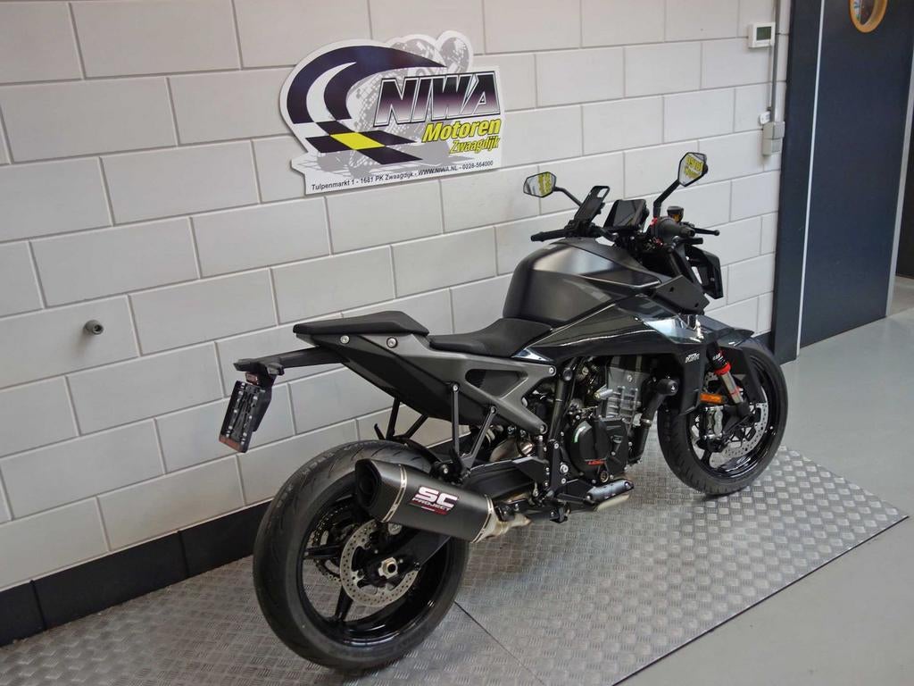 KTM 990 DUKE - foto 2