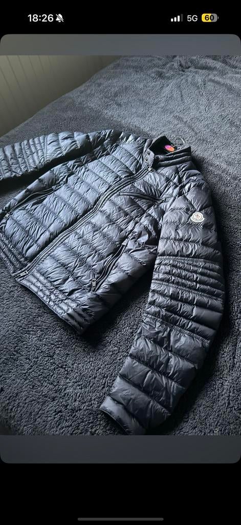 Moncler jas, Ophalen of Verzenden, Zo goed als nieuw, Maat 46 (S) of kleiner, Zwart
