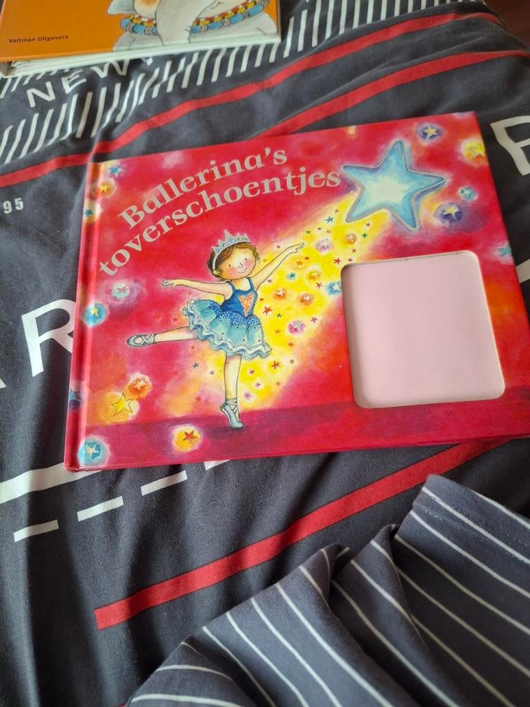 Ballerina's toverschoentjes - gebonden uitgave, Ophalen of Verzenden, Zo goed als nieuw