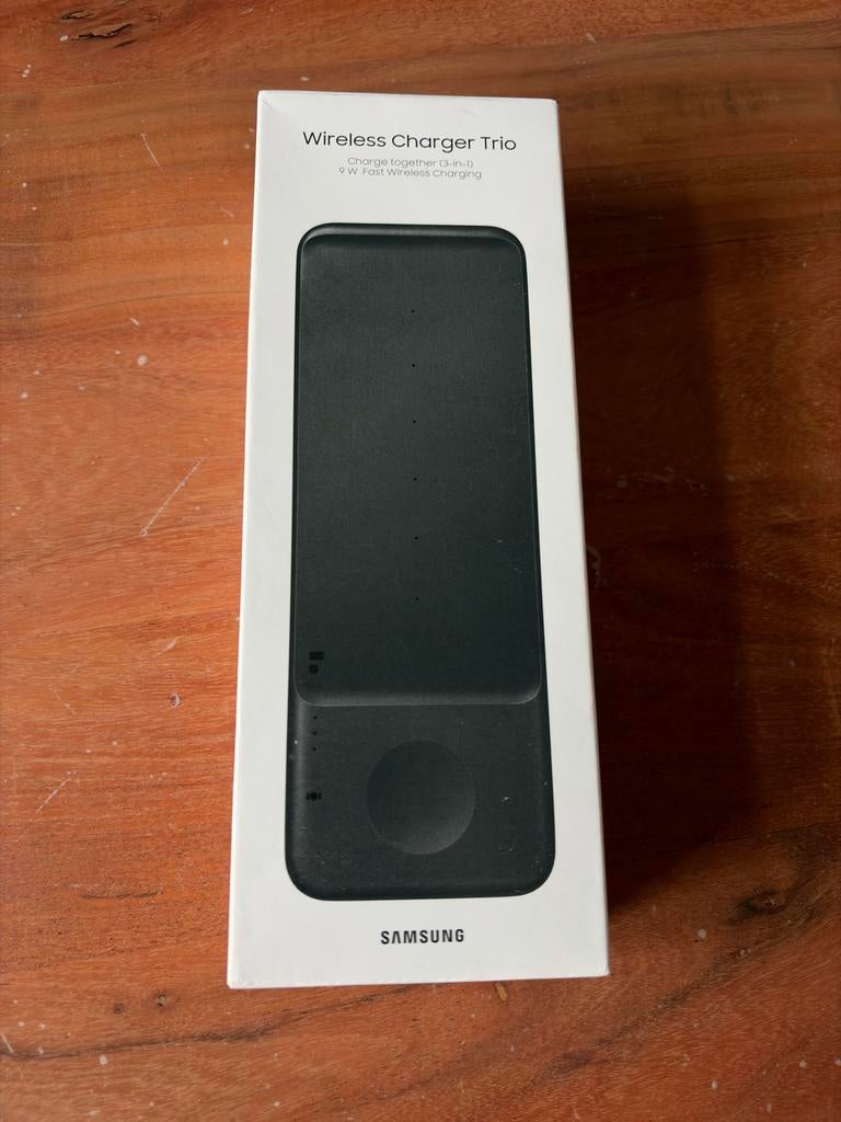 Samsung Draadloze Trio Charger - Nieuw in Doos, Telecommunicatie, Mobiele telefoons | Telefoon-opladers, Nieuw, Samsung, Ophalen of Verzenden