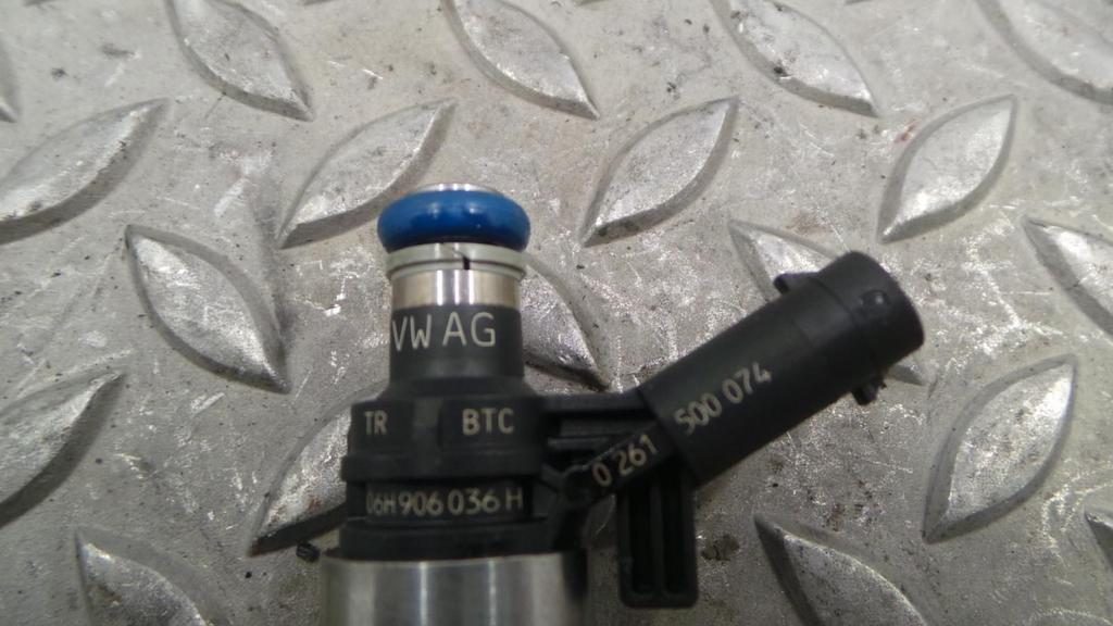 VOLKSWAGEN PASSAT BRANDSTOF INJECTOR / VERSTUIVER 2011, Ophalen of Verzenden, Gebruikt, Stiba lid