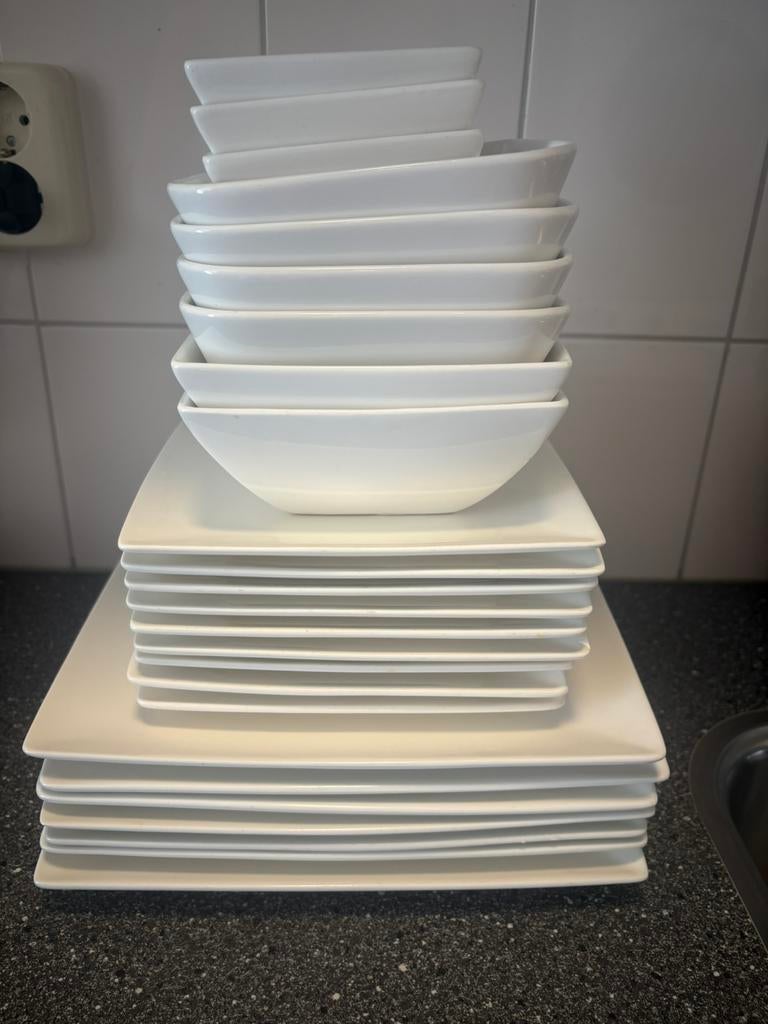 Servies Yong., Overige materialen, Gebruikt, Ophalen of Verzenden, Overige stijlen