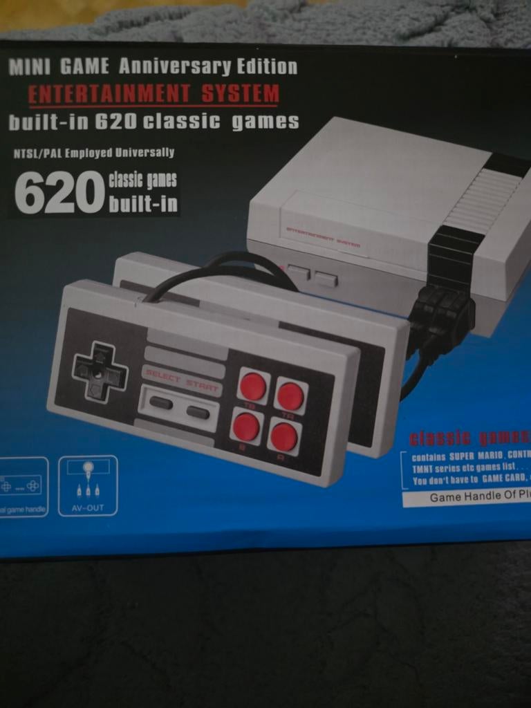 Retro mini NES, Spelcomputers en Games, Spelcomputers | Nintendo NES, Ophalen of Verzenden, Met 2 controllers