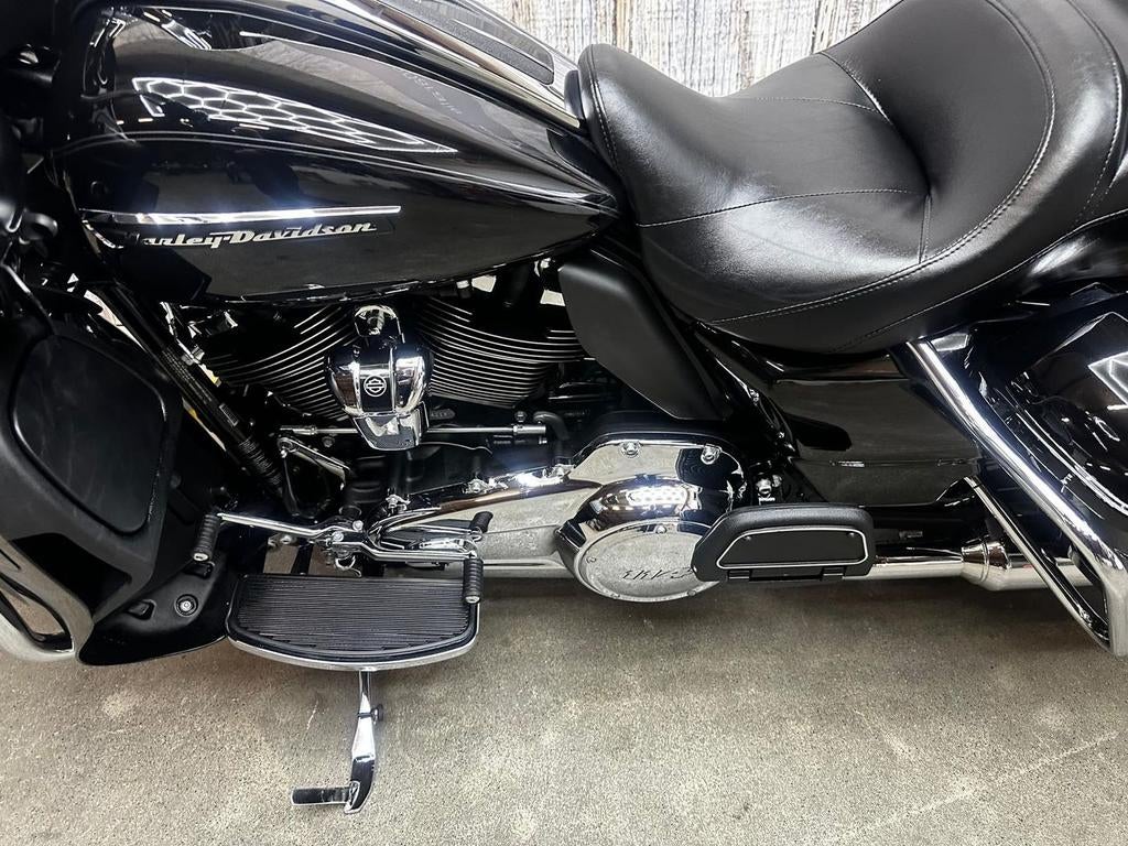 HARLEY-DAVIDSON ROAD GLIDE LIMITED FLTRK (2019) - foto 3
