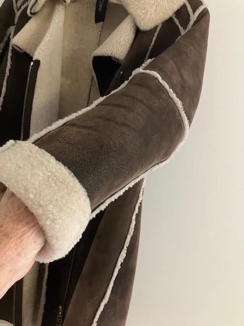 Lammy Coat v.h. mode merk  MarcCain, Kleding | Dames, Jassen | Winter, Bruin, Zo goed als nieuw, Marccain, Ophalen