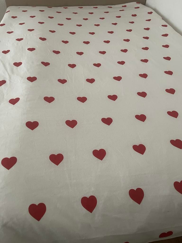 Wit dekbedovertrek met rode hartjes, Gebruikt, Meisje, Wit, Dekbedovertrek