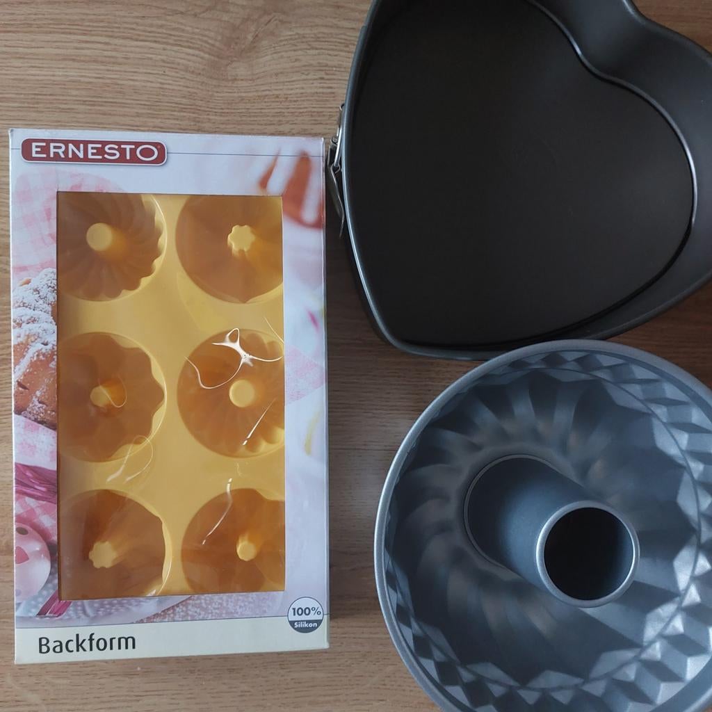 Diverse bakvormen 🥞🍰🤎  €10 per stuk, Ophalen of Verzenden, Zo goed als nieuw, Taarten, Bakvorm