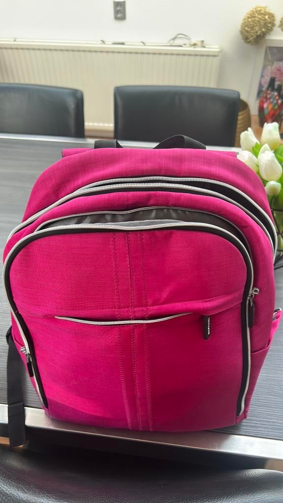 Gave knalroze Ikea rugtas., Ophalen, Zo goed als nieuw, Rugtas