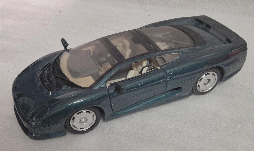 Jaguar XJ220 Modelauto 1:18, Ophalen of Verzenden, Zo goed als nieuw, Auto, Maisto
