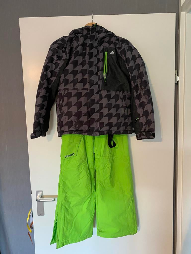 Ski kleding set - Jas en broek maat 152, Ophalen of Verzenden, Gebruikt
