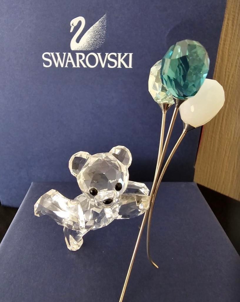 Swarovski Krisbeer met ballonnen, Verzamelen, Swarovski, Ophalen of Verzenden, Zo goed als nieuw, Figuurtje