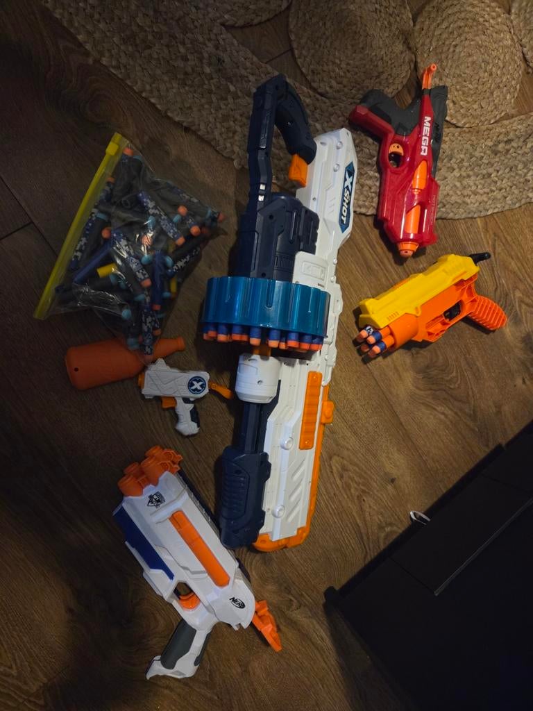 Nerf Pistolen Collectie met Extra Kogels, Ophalen, Gebruikt