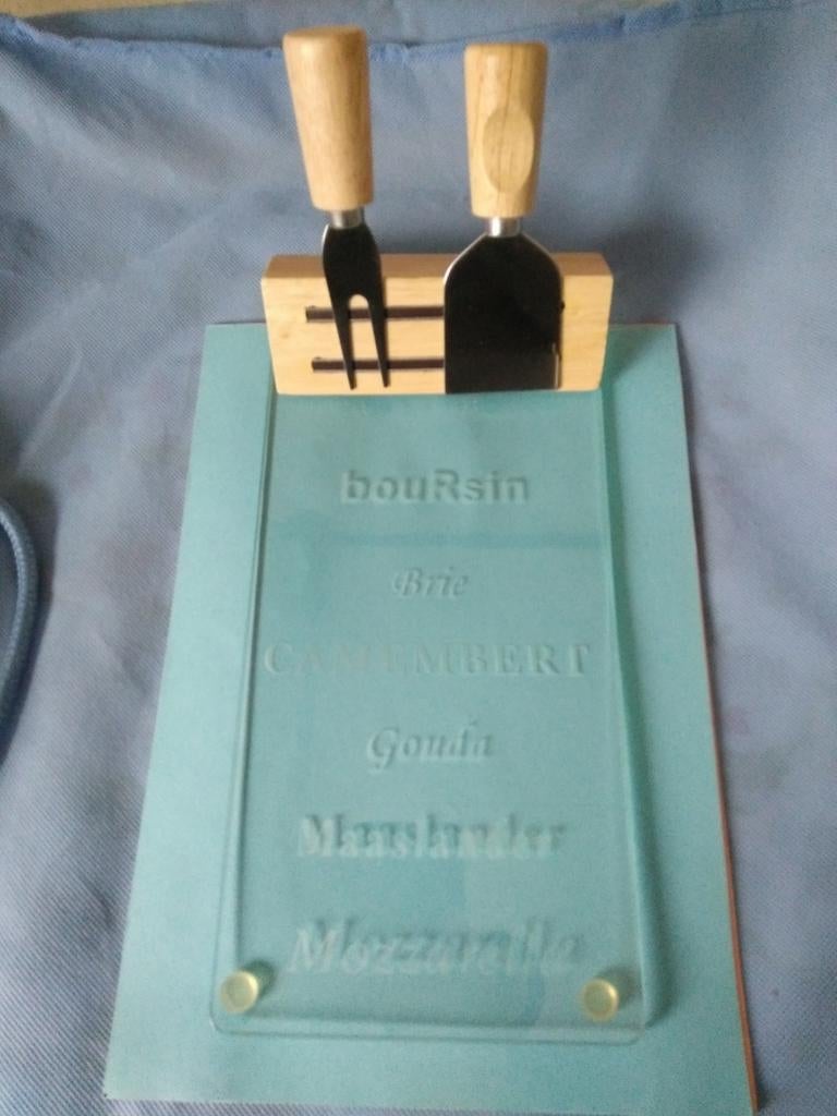 Nieuwe Glazen Kaas Serveerset met 2 mesjes, Ophalen, Nieuw