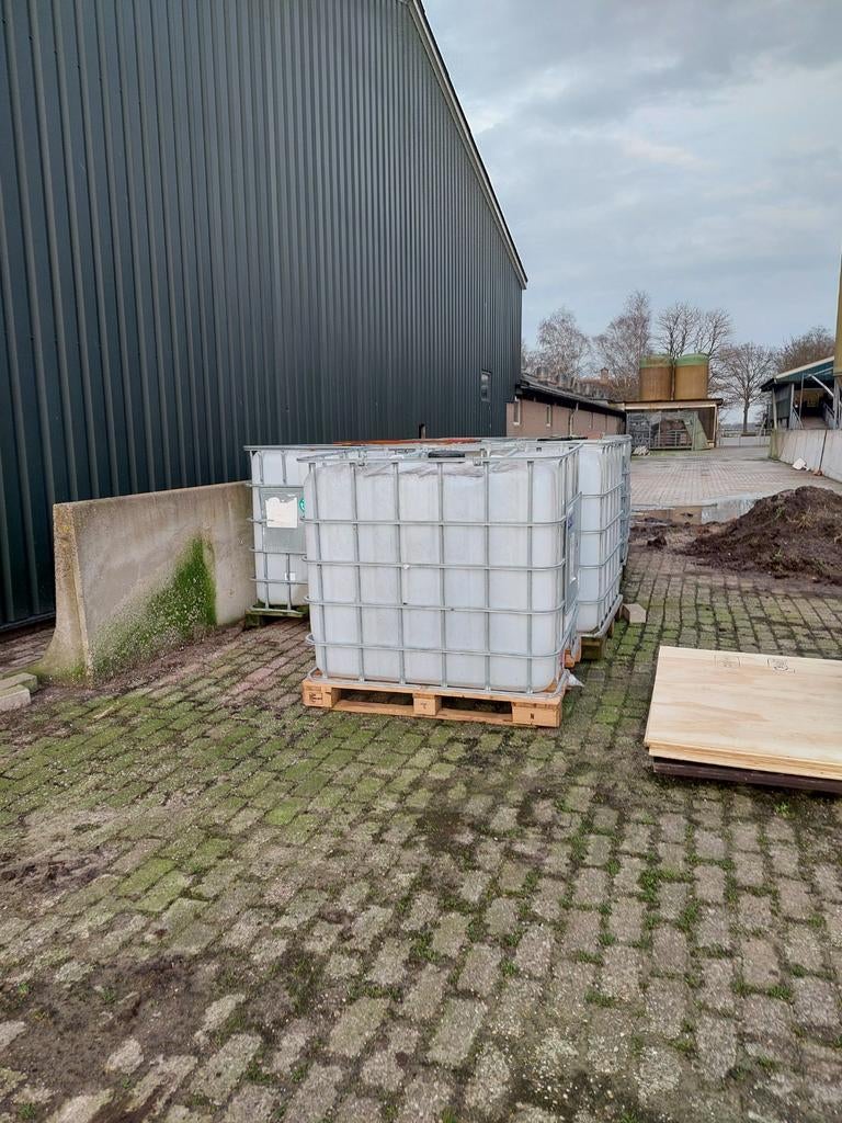 Ibc, Tuin en Terras, Regentonnen, Ophalen