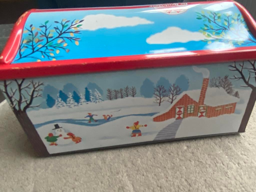 Belgisch De Beukelaer Koektrommel blik de 4 jaargetijden, Verzamelen, Ophalen of Verzenden, Gebruikt, Koek(jes), Overige merken