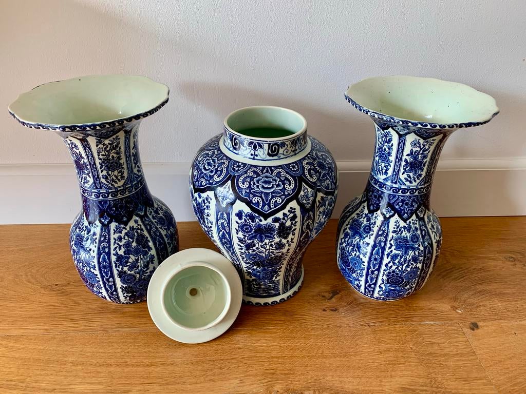 Kaststel vazen Royal Sphinx by Boch - Delfts Blauw, Antiek en Kunst, Antiek | Vazen, Ophalen