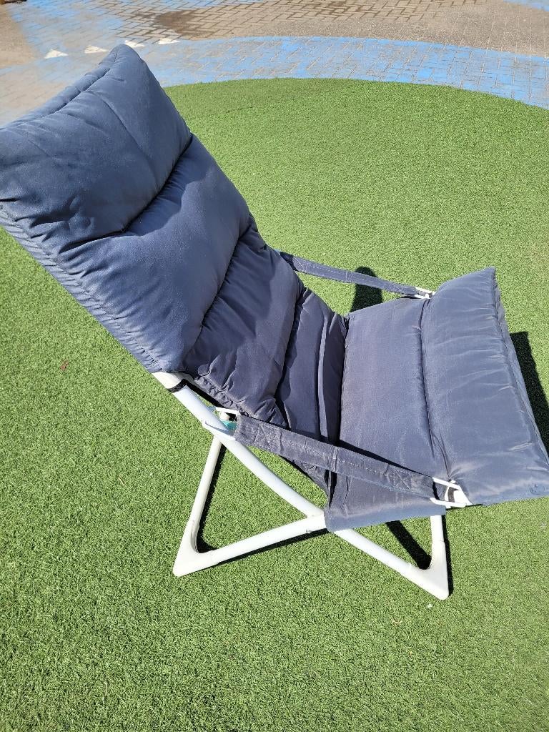 tuinstoel 2 stuks, Tuin en Terras, Tuinstoelen, Ophalen, Zo goed als nieuw, Kunststof, Inklapbaar