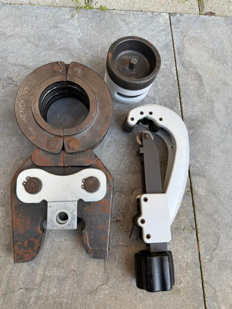 Persbek en omtbramer henco 63 met snijmes gebruikt, Ophalen, Gebruikt