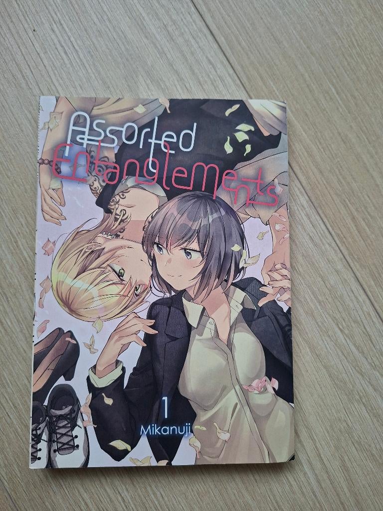 manga Assorted entangelments 1, Boeken, Eén comic, Ophalen of Verzenden, Zo goed als nieuw, Japan (Manga)