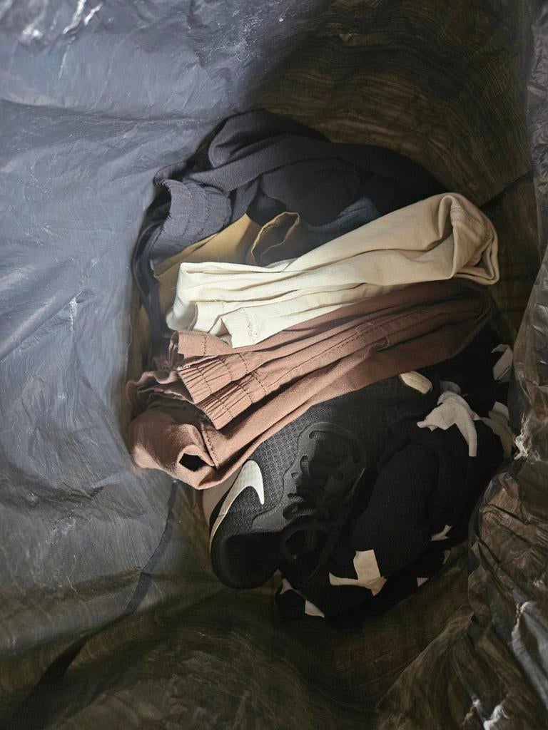 Vuilniszak vol dameskleding en schoenen, Ophalen of Verzenden, Gedragen, Maat 38/40 (M)