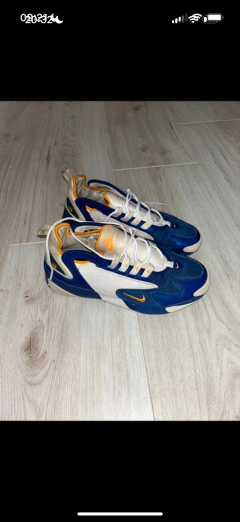 Nikes gekleurd maat 42, Kleding | Dames, Schoenen, Ophalen of Verzenden, Gedragen, Blauw, Sneakers of Gympen