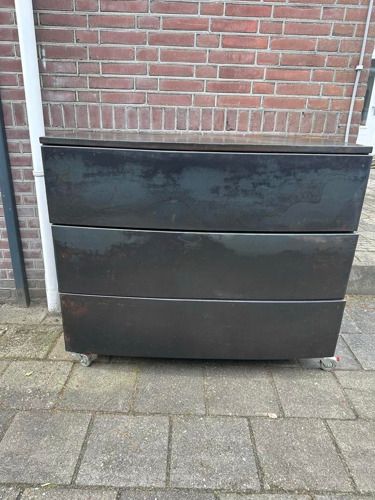 Stalen ladekast op wieltjes, Huis en Inrichting, Kasten | Ladekasten, Ophalen, Gebruikt, 100 tot 150 cm, 3 of 4 laden