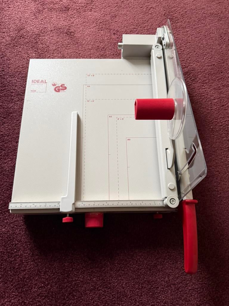 Papier snijmachine, Diversen, Ophalen, Zo goed als nieuw