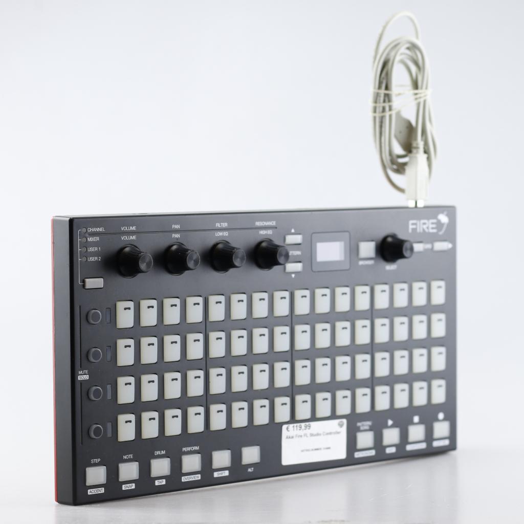 Akai Fire FL Studio Controller, Akai, Zo goed als nieuw, Support@akai.com, Akai Professional
200 Scenic View Drive
Suite 201
Cumberland, RI 02864
United States