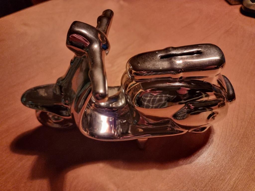 Vespa model spaarpot - Zilverkleurig, Ophalen, Steen, Aardewerk of Keramiek