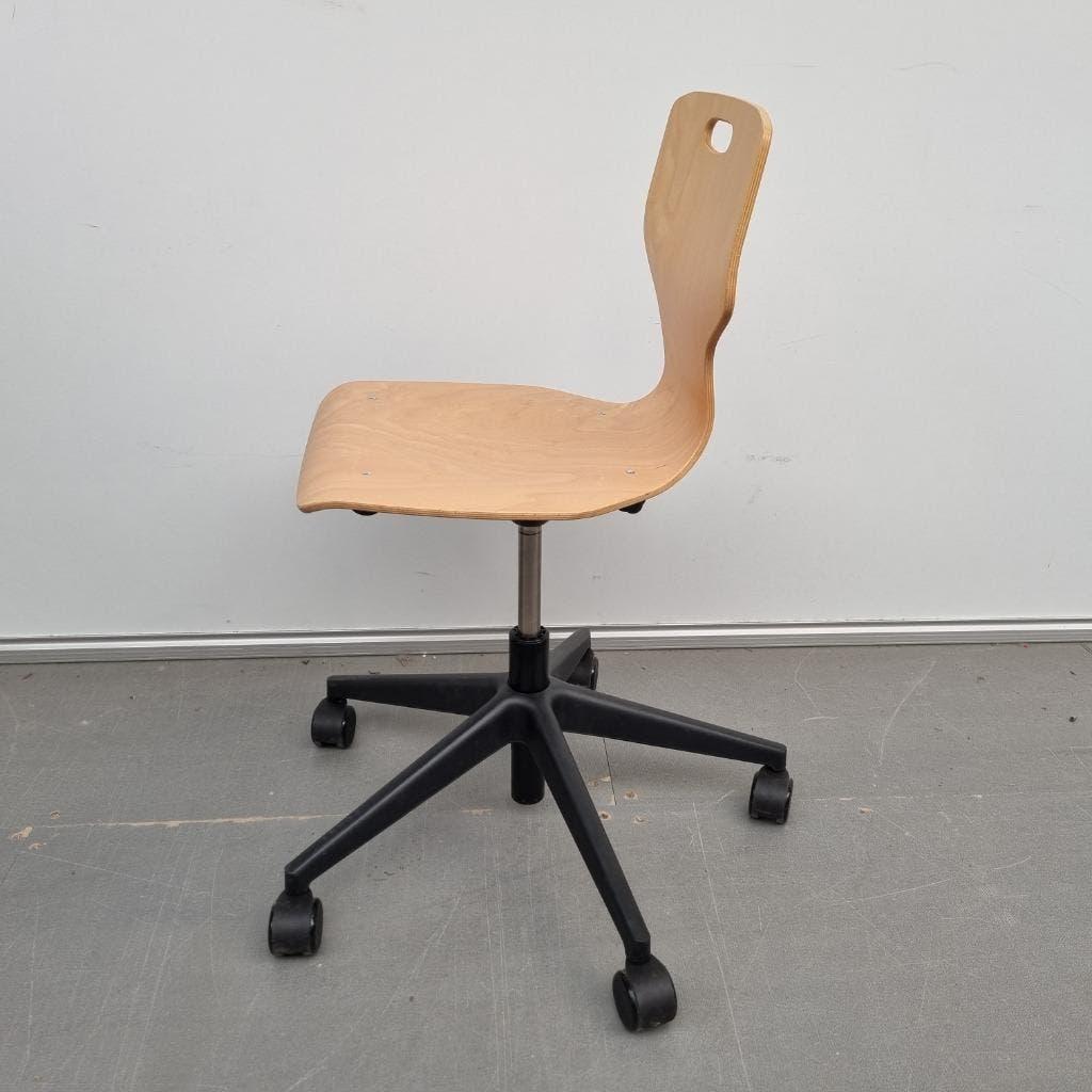 partij 100 stuks houten werkstoelen - bureaustoelen  stoelen, Ophalen, Gebruikt, Bruin, Vijf, Zes of meer stoelen