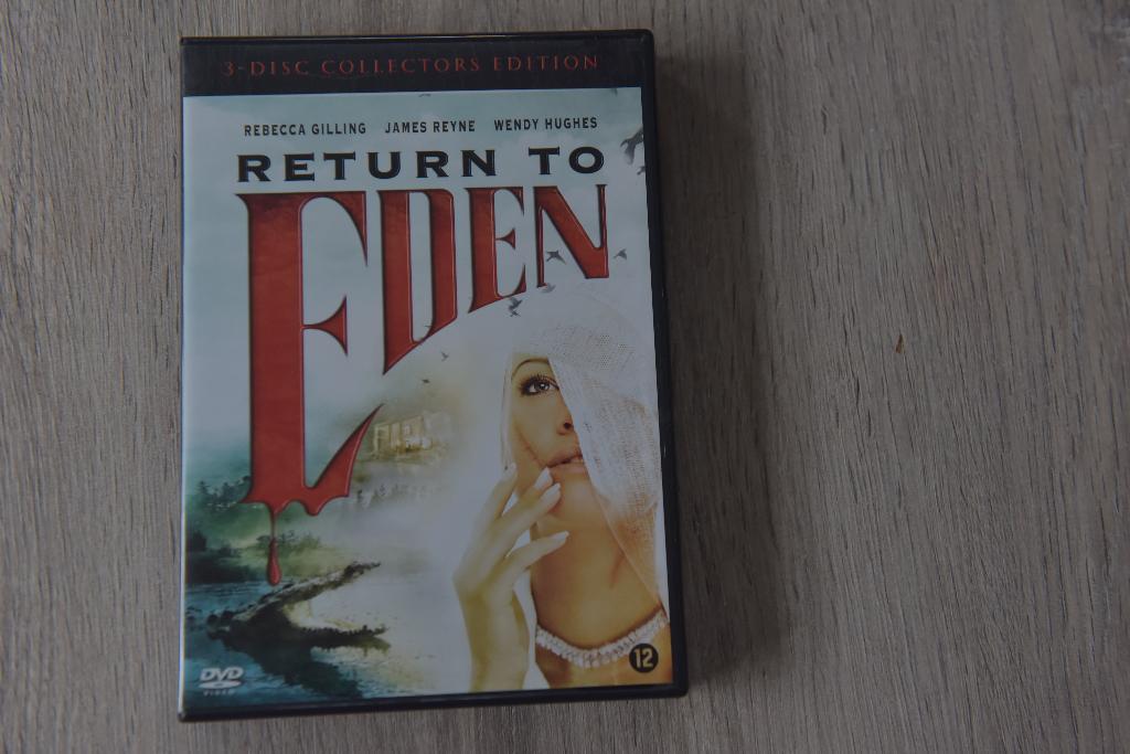 RETURN TO EDEN - 3DVDbox Collectors Edition, Verzenden, Boxset, Zo goed als nieuw, Actie en Avontuur