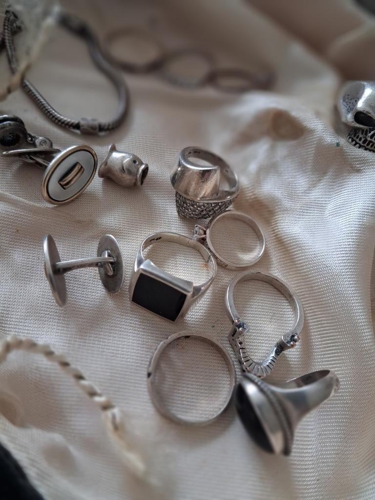 Sieraden uit boedel ruiming zilver, Ophalen of Verzenden, Zilver