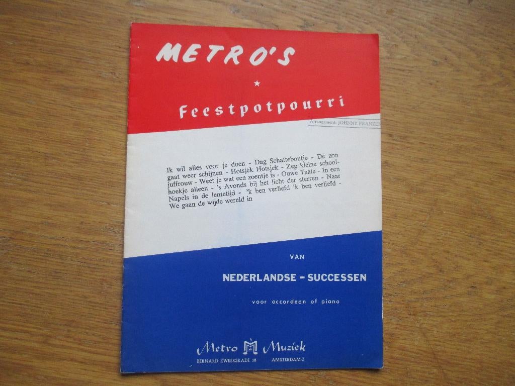 Metro's feestpotpourri van nederlandse-successen, Muziek en Instrumenten, Bladmuziek, Ophalen of Verzenden, Gebruikt, Artiest of Componist